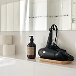 Nook Design-apartments Mit Kueche, Duschbad, Neben U-bahn Station Aber Ruhig Gelegen Apartman *