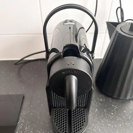 Nook Design-apartments Mit Kueche, Duschbad, Neben U-bahn Station Aber Ruhig Gelegen ベルリン