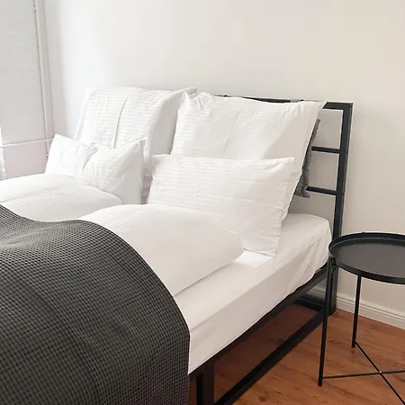 アパート Nook Design-apartments Mit Kueche, Duschbad, Neben U-bahn Station Aber Ruhig Gelegen ベルリン