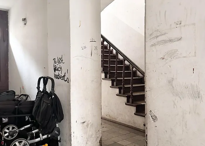 Nook Design-apartments Mit Kueche, Duschbad, Neben U-bahn Station Aber Ruhig Gelegen