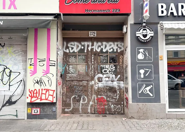 Nook Design-apartments Mit Kueche, Duschbad, Neben U-bahn Station Aber Ruhig Gelegen Berlin