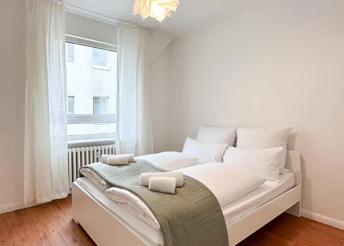Apartament Nook Design-apartments Mit Kueche, Duschbad, Neben U-bahn Station Aber Ruhig Gelegen