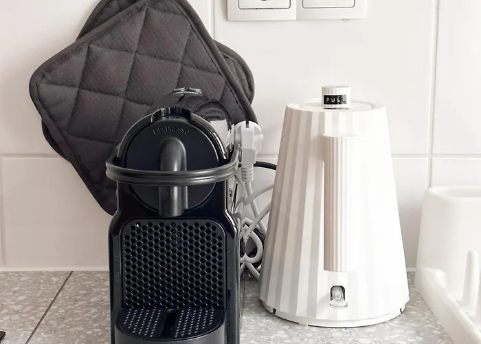 Nook Design-apartments Mit Kueche, Duschbad, Neben U-bahn Station Aber Ruhig Gelegen Apartment Berlin