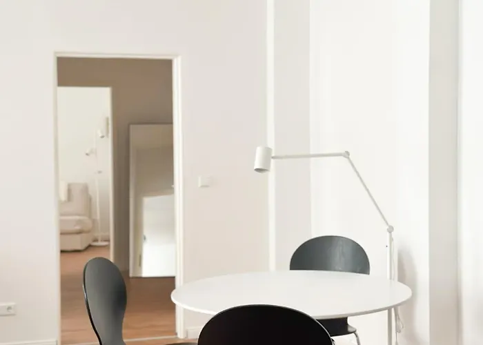 Apartment Nook Design-apartments Mit Kueche, Duschbad, Neben U-bahn Station Aber Ruhig Gelegen Berlin
