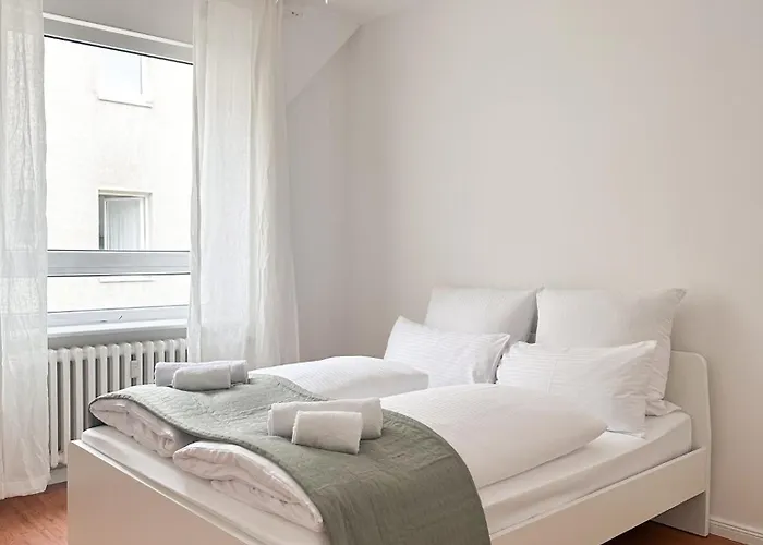 Apartment Nook Design-apartments Mit Kueche, Duschbad, Neben U-bahn Station Aber Ruhig Gelegen