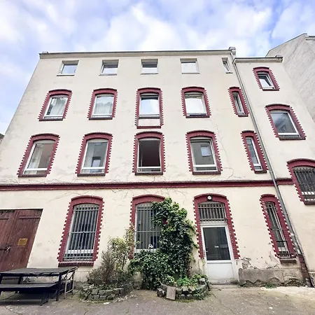 شقة Nook Design-apartments Mit Kueche, Duschbad, Neben U-bahn Station Aber Ruhig Gelegen