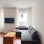 Nook Design-apartments Mit Kueche, Duschbad, Neben U-bahn Station Aber Ruhig Gelegen Apartament Berlin