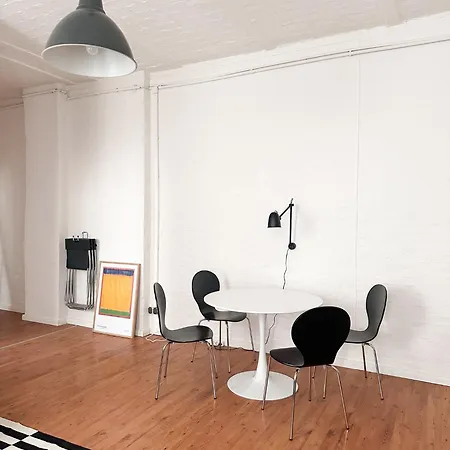 Apartment Nook Design-apartments Mit Kueche, Duschbad, Neben U-bahn Station Aber Ruhig Gelegen Berlin