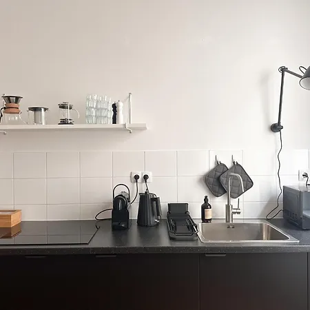 Nook Design-apartments Mit Kueche, Duschbad, Neben U-bahn Station Aber Ruhig Gelegen * Berlin