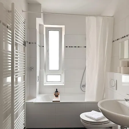 Apartment Nook Design-apartments Mit Kueche, Duschbad, Neben U-bahn Station Aber Ruhig Gelegen Berlin