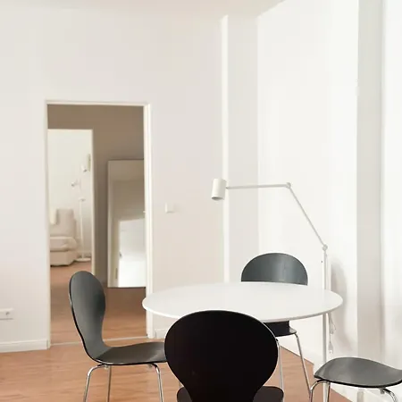 Apartment Nook Design-apartments Mit Kueche, Duschbad, Neben U-bahn Station Aber Ruhig Gelegen Berlin