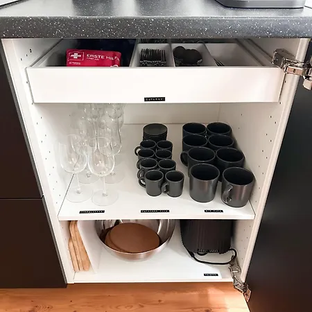 Apartament Nook Design-apartments Mit Kueche, Duschbad, Neben U-bahn Station Aber Ruhig Gelegen *